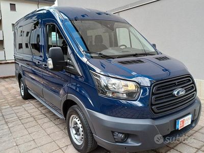 Usata Ford Transit 131 CV (96 kW) 2019 Blu Station wagon