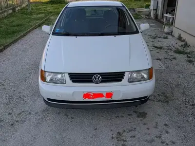 Usata VW Polo 39 CV (28 kW) 1997 Bianco Berlina