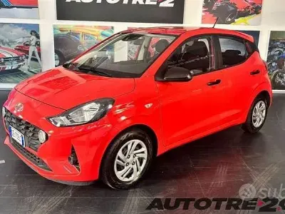 Usata Hyundai i10 Advanced 67 CV (49 kW) 2021 Arancione Utilitaria