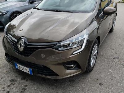 Usata Renault Clio V 116 CV (85 kW) 2020 Marrone Utilitaria