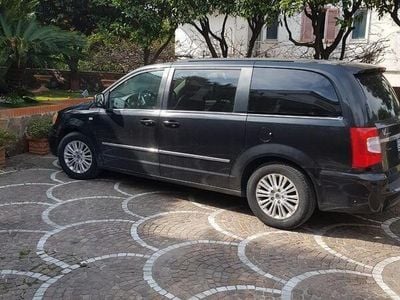 Usata Lancia Voyager 163 CV (119 kW) 2011 Nero Monovolume