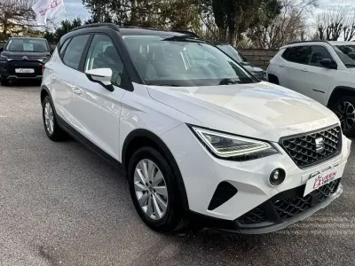 Usata Seat Arona Style 95 CV (69 kW) 2023 Bicolore originale SUV
