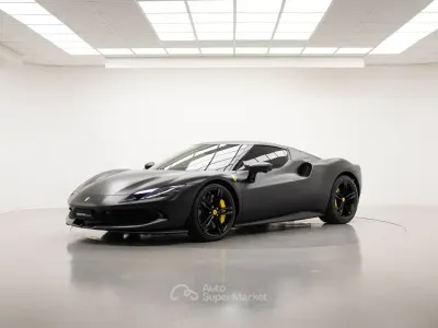 Usata Ferrari 296 663 CV (487 kW) 2023 Nero Coupé