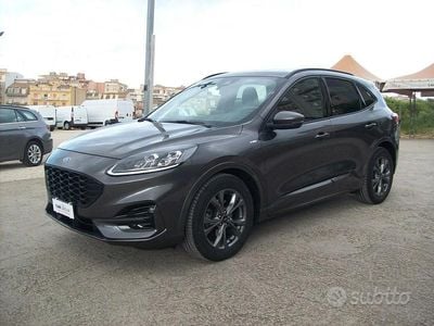 Usata Ford Kuga ST-Line 150 CV (110 kW) 2020 Grigio SUV