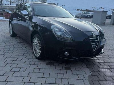 Usata Alfa Romeo Giulietta Distinctive 150 CV (110 kW) 2015 Nero Utilitaria
