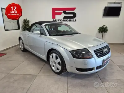 Usata Audi TT Roadster 225 CV (165 kW) 2000 Grigio Cabrio