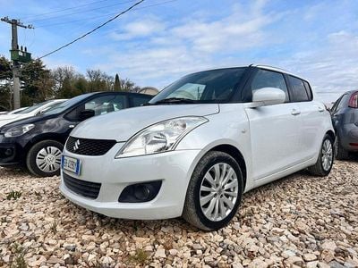 Usata Suzuki Swift GL 74 CV (54 kW) 2013 Bianco Utilitaria
