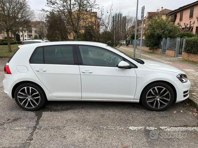 Usata VW Golf VII Comfortline 105 CV (77 kW) 2013 Bianco Berlina