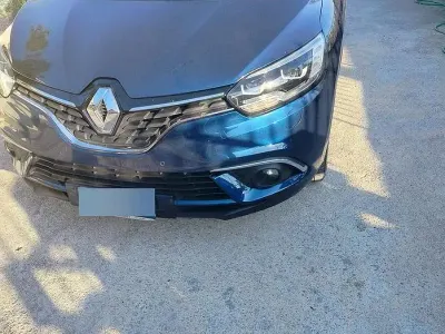 Usata Renault Scénic IV Bose Edition 110 CV (80 kW) 2017 Bluazzurro Monovolume
