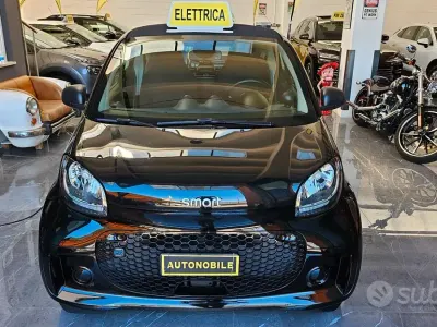 Usata Smart ForTwo Electric Drive Passion 41 kW (56 CV) 2021 Nero Berlina