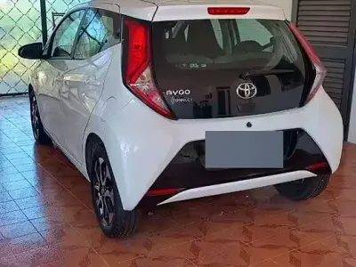 Usata Toyota Aygo City 72 CV (52 kW) 2020 Bianco Utilitaria