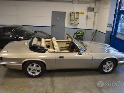 Usata Jaguar XJS 231 CV (169 kW) 2004 Beige Cabrio
