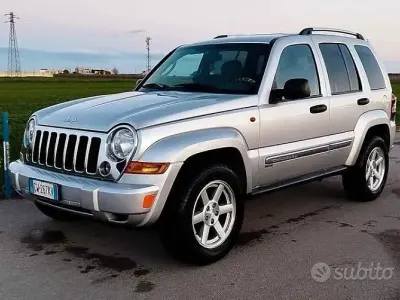 Usata Jeep Cherokee 163 CV (119 kW) 2005 SUV