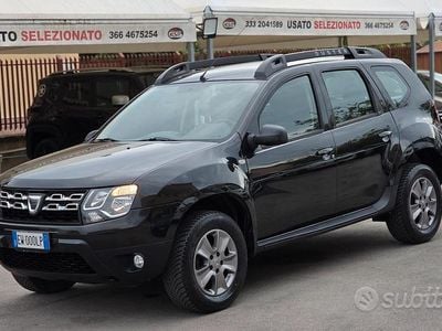 Usata Dacia Duster Lauréate 110 CV (80 kW) 2014 Nero SUV