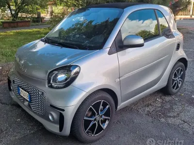 Usata Smart ForTwo Coupé Passion 41 kW (56 CV) 2023 Grigio Utilitaria