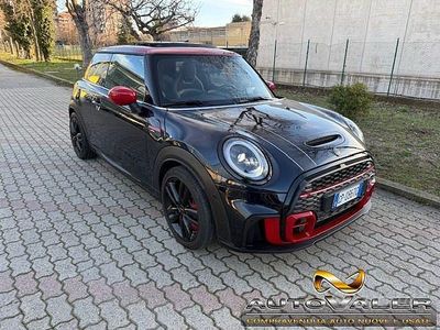 Begagnad Mini John Cooper Works 231 HK (169 kW) 2023 Blå Halvkombi