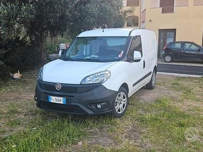 Usata Fiat Doblò 95 CV (69 kW) 2017 Bianco Monovolume