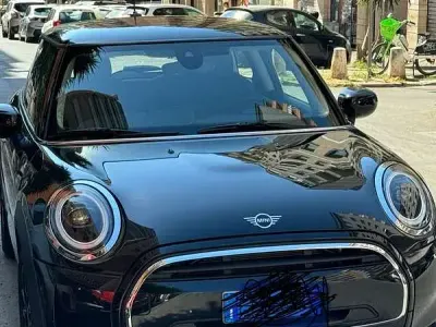 Usata Mini Cooper 136 CV (100 kW) 2024 Nero Utilitaria
