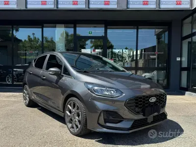 Usata Ford Fiesta ST-Line 125 CV (91 kW) 2022 Grigio Utilitaria