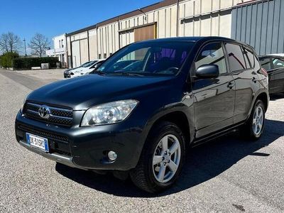 usata Toyota RAV4 2.2