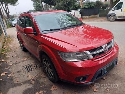 Usata Fiat Freemont 169 CV (124 kW) 2014 Rosso SUV