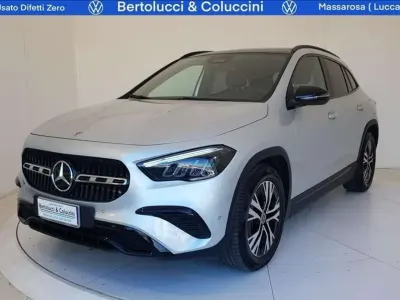 Usata Mercedes GLA180 Advanced 136 CV (100 kW) 2023 Argento metallizzato SUV