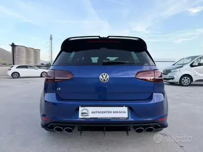 Usata VW Golf VII R 300 CV (220 kW) 2015 Blu Berlina