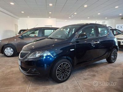 Usata Lancia Ypsilon S 69 CV (50 kW) 2021 Blu Utilitaria