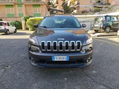 Usata Jeep Cherokee Limited 185 CV (136 kW) 2016 Grigio SUV