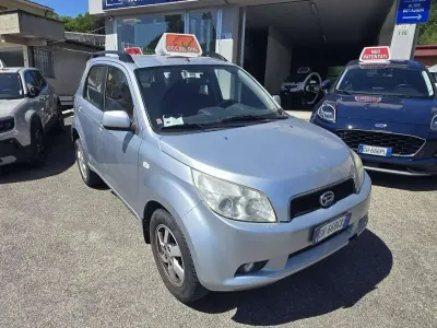 Usata Daihatsu Terios 86 CV (63 kW) 2007 Argento SUV