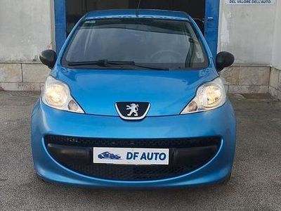 Usata Peugeot 107 68 CV (50 kW) 2007 Blu Utilitaria