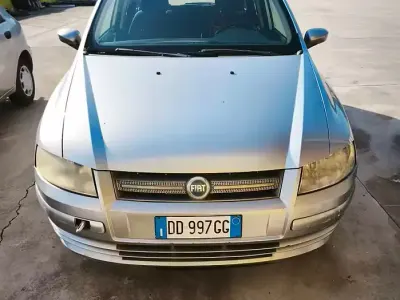 Usata Fiat Stilo 120 CV (88 kW) 2006 Grigio Berlina