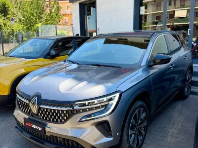Usata Renault Austral Equilibre 130 CV (95 kW) 2023 Grigio SUV