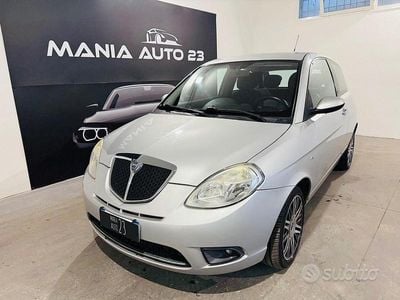 Usata Lancia Ypsilon 75 CV (55 kW) 2009 Grigio Utilitaria
