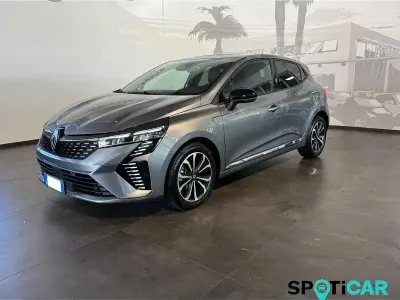 Usata Renault Clio Techno 90 CV (66 kW) 2025 Grigio Utilitaria