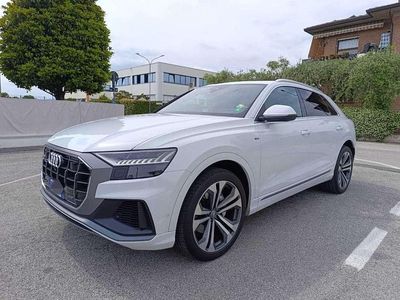 Usata Audi Q8 286 CV (210 kW) 2019 Bianco SUV