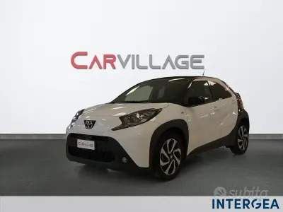 Usata Toyota Aygo X Trend 72 CV (52 kW) 2025 Bianco SUV