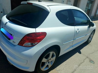 usata Peugeot 207 1.6 turbo diesel 8v 93cv modello xs