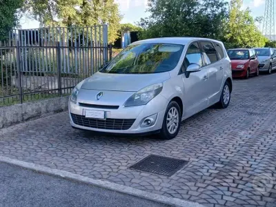 Usata Renault Scenic E-Tech 110 CV (80 kW) 2011 Grigio Monovolume