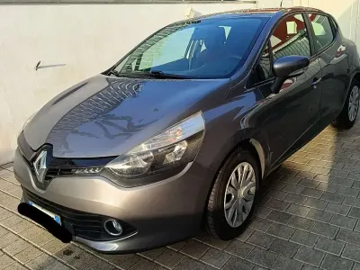 Usata Renault Clio IV 75 CV (55 kW) 2015 Grigio Berlina