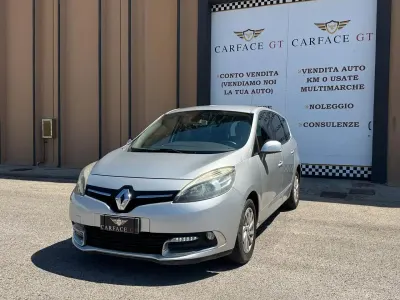 Usata Renault Grand Scénic III 110 CV (80 kW) 2014 Grigio Monovolume