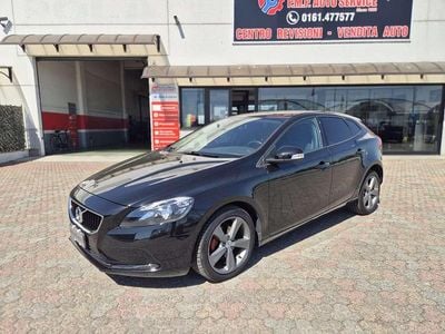 Occasion Volvo V40 Kinetic 120 ch (88 kW) 2018 Noir Berline