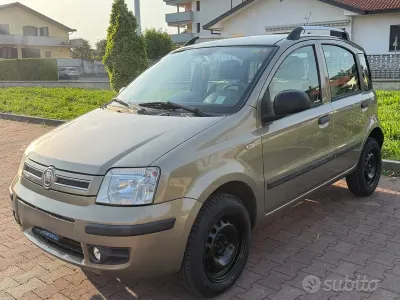 Begagnad Fiat Panda Dynamic 60 HK (44 kW) 2010 Grön Halvkombi