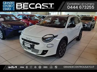 Usata Fiat 600 La Prima 101 CV (74 kW) 2024 Verde metallizzato SUV