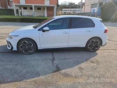 Usata VW Golf VIII R-line Plus 2025 Bianco Berlina