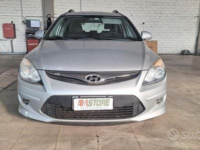 Begagnad Hyundai i30 90 HK (66 kW) 2011 Grå Kombi