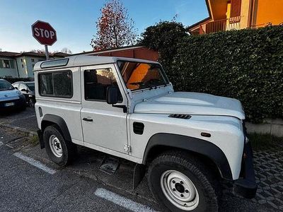 Usata Land Rover Defender 68 CV (50 kW) 2007 Bianco SUV