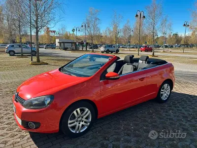 Usata VW Golf VII 140 CV (102 kW) 2012 Arancione Cabrio