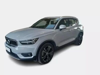 Argento Usata 2021 Volvo XC40 Inscription SUV | 27.200 € (Molto cara)