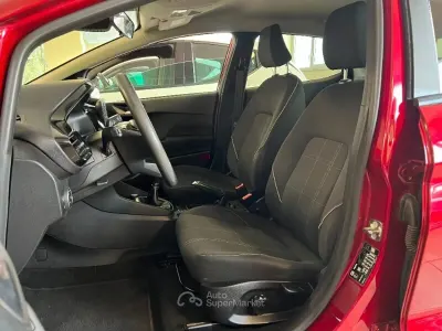 Usata Ford Fiesta 71 CV (52 kW) 2017 Rosso Utilitaria